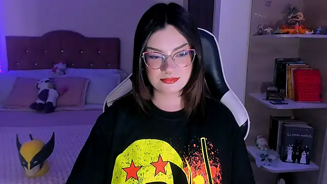 OphelianaRose33 online show from 01/11/26, 08:38