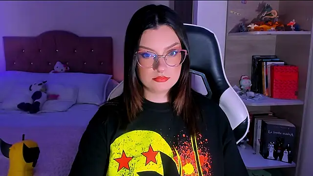 OphelianaRose33 online show from 02/21/26, 10:01