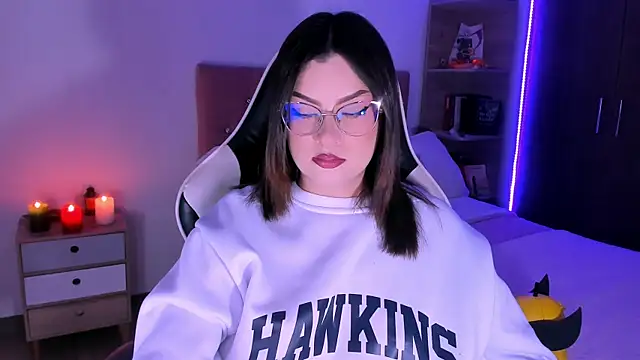 OphelianaRose33 online show from 11/29/25, 10:10