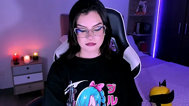 OphelianaRose33 online show from 10/24/25, 11:26