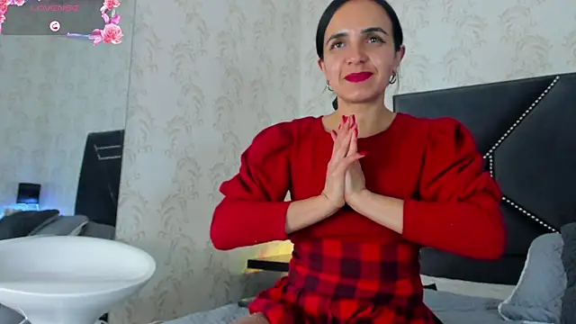 white leti online show from 12/01/25, 10:32