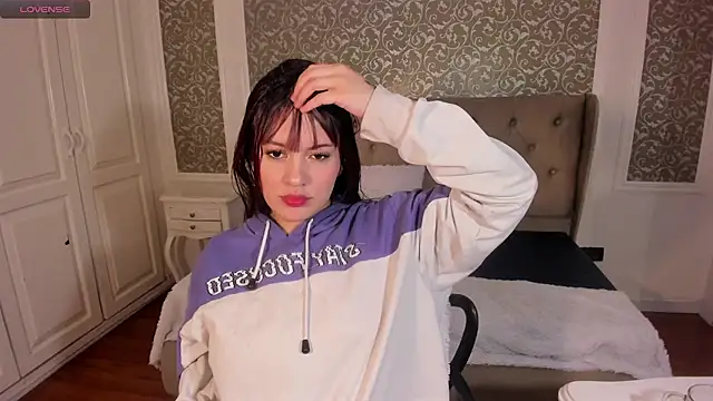 Jolie price online show from 12/05/25, 03:27