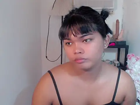 Snapshot of FROXXX21 chatting on 06/10/26, 01:51 FROXXX21 online show from 06/10/26, 01:51
