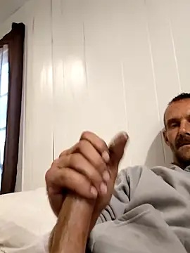 Hungwell1515 online show from 10/24/25, 02:05