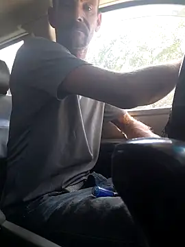 Hungwell1515 online show from 12/22/25, 06:52