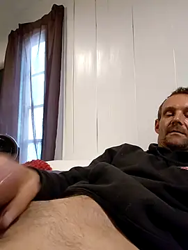 Hungwell1515 online show from 11/24/25, 02:39