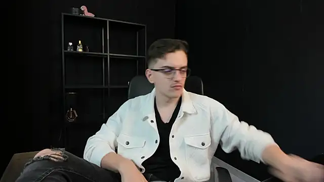 FelixStarkk online show from 05/03/26, 05:12