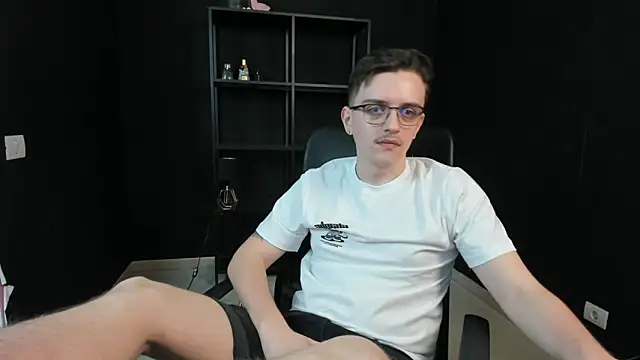 FelixStarkk online show from 05/08/26, 05:00