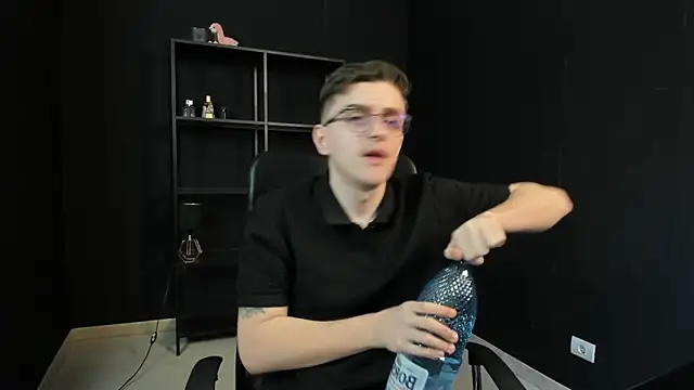 FelixStarkk online show from 05/04/26, 05:33