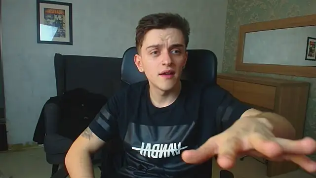 FelixStarkk online show from 12/19/25, 05:26