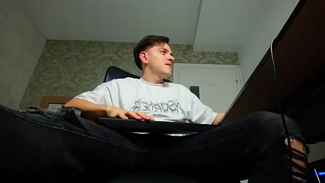 FelixStarkk online show from 10/21/25, 04:23