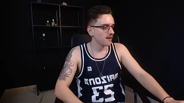 FelixStarkk online show from 05/27/26, 06:43