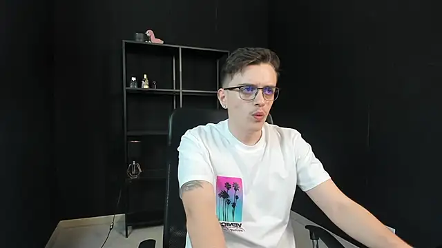 FelixStarkk online show from 05/06/26, 04:16