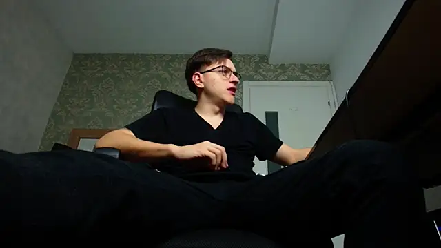 FelixStarkk online show from 10/23/25, 04:11