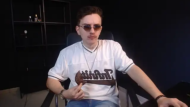 FelixStarkk online show from 06/02/26, 06:13