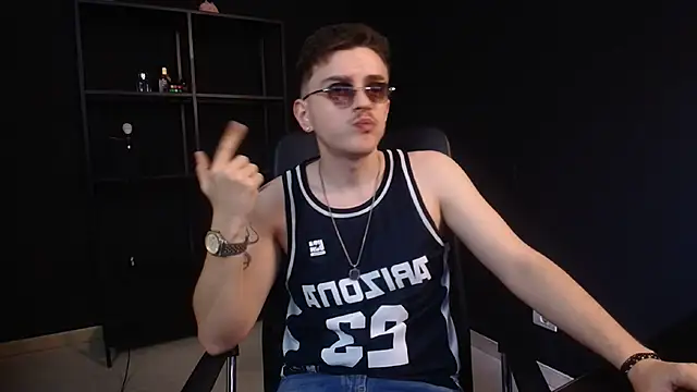 FelixStarkk online show from 06/04/26, 05:23
