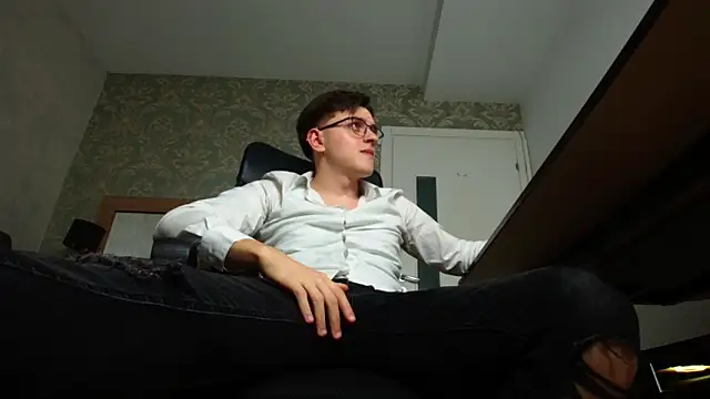 FelixStarkk online show from 10/30/25, 05:32