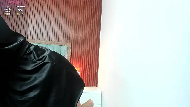 Samantha Claus online show from 11/06/25, 04:05