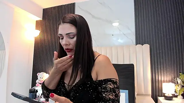 Samantha Claus online show from 11/14/25, 04:05