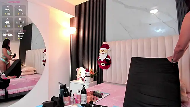 Samantha Claus online show from 11/29/25, 03:50