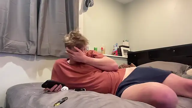 Snapshot of Novvikk88 chatting on 02/18/26, 03:59 Novvikk88 online show from 02/18/26, 03:59