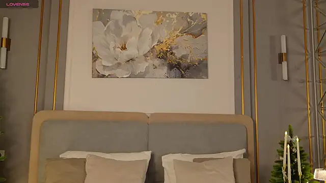 Snapshot of LanaElise chatting on 12/05/25, 05:17 LanaElise online show from 12/05/25, 05:17