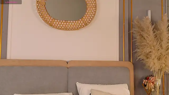 Snapshot of LanaElise chatting on 11/25/25, 05:19 LanaElise online show from 11/25/25, 05:19