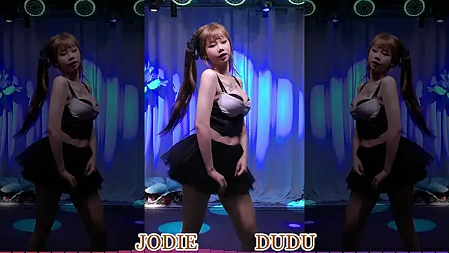 Snapshot of yznt-dudu chatting on 05/15/26, 02:53 yznt-dudu online show from 05/15/26, 02:53
