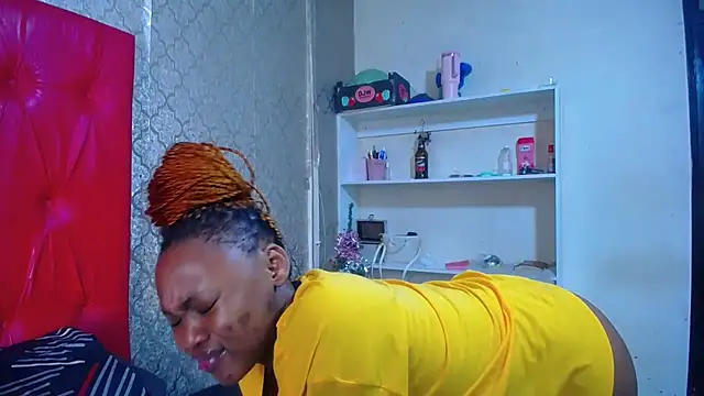 ItsMsBankss02 online show from 11/19/25, 07:19