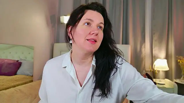 Snapshot of love_me__tonight_ chatting on 10/26/25, 10:04 love me tonight online show from 10/26/25, 10:04