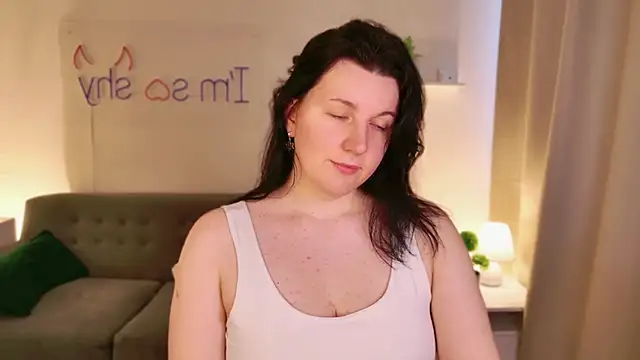 Snapshot of love_me__tonight_ chatting on 10/20/25, 10:27 love me tonight online show from 10/20/25, 10:27