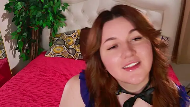 Snapshot of love_me__tonight_ chatting on 05/17/26, 12:43 love me tonight online show from 05/17/26, 12:43