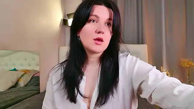 love me  tonight  online show from 12/20/25, 10:12