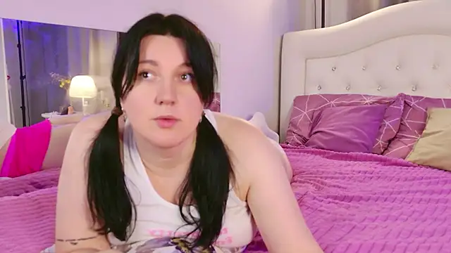 Snapshot of love_me__tonight_ chatting on 11/05/25, 10:29 love me tonight online show from 11/05/25, 10:29