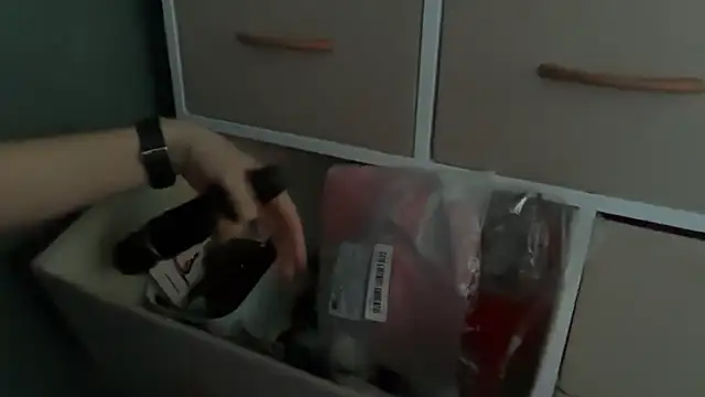 That English Rose  online show from 10/26/25, 07:20