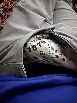 zorhotty online show from 02/13/26, 12:05