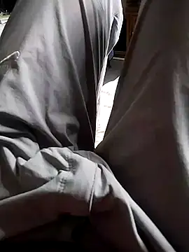 zorhotty online show from 10/28/25, 04:57