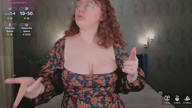 Snapshot of ellie_coy_ chatting on 07/03/26, 07:31 ellie coy online show from 07/03/26, 07:31