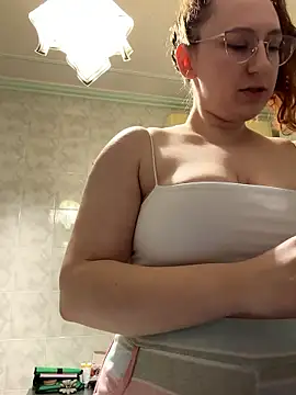 ellie coy  online show from 01/16/26, 04:44