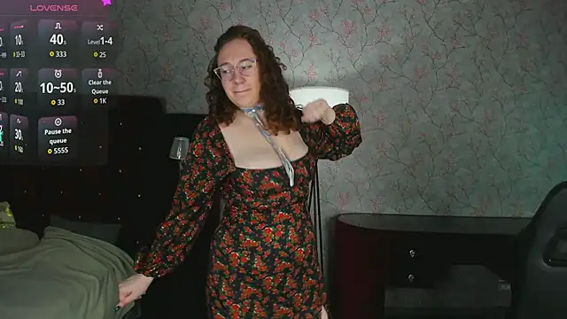 ellie coy  online show from 04/07/26, 01:24