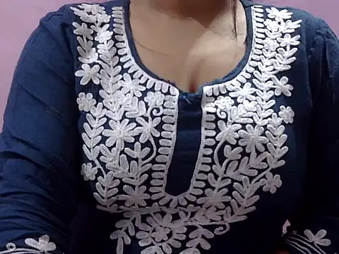 LIYO  online show from 11/13/25, 10:30