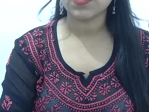 Snapshot of LIYO_ chatting on 07/07/26, 07:34 LIYO online show from 07/07/26, 07:34