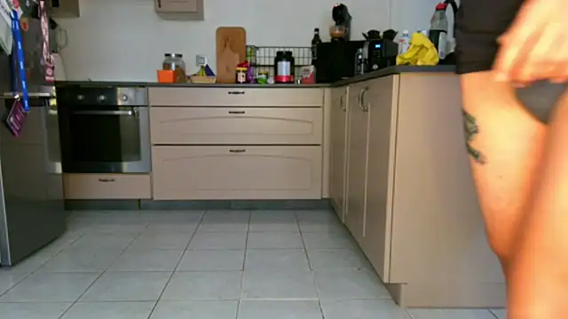 BRIANSILK77 online show from 10/21/25, 08:03