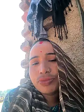 Snapshot of Hot_raaani chatting on 12/18/25, 07:13 Hot raaani online show from 12/18/25, 07:13