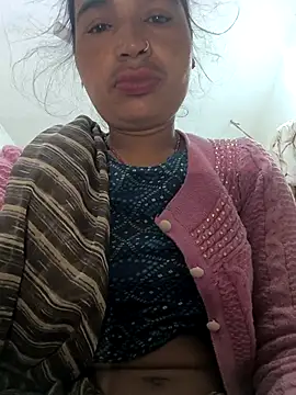 Snapshot of Hot_raaani chatting on 02/04/26, 11:33 Hot raaani online show from 02/04/26, 11:33