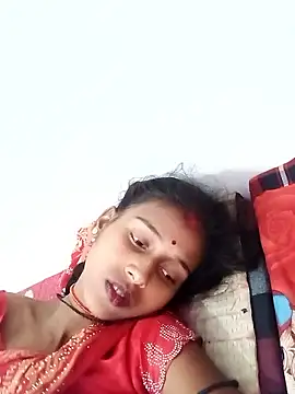 Snapshot of Saniye-143 chatting on 11/19/25, 12:05 Saniye-143 online show from 11/19/25, 12:05