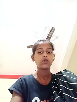 Snapshot of Saniye-143 chatting on 10/10/25, 04:19 Saniye-143 online show from 10/10/25, 04:19