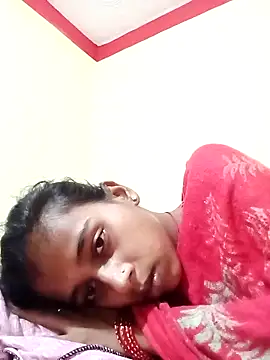 Snapshot of Saniye-143 chatting on 10/05/25, 03:25 Saniye-143 online show from 10/05/25, 03:25