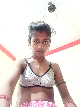 Snapshot of Saniye-143 chatting on 10/06/25, 04:57 Saniye-143 online show from 10/06/25, 04:57