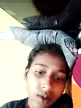 Snapshot of Saniye-143 chatting on 09/22/25, 05:02 Saniye-143 online show from 09/22/25, 05:02